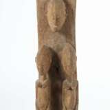 Dogon Figurenstele Mali, Stele aus Holz mit herausgeschnitztem - photo 2