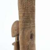 Dogon Figurenstele Mali, Stele aus Holz mit herausgeschnitztem - photo 3