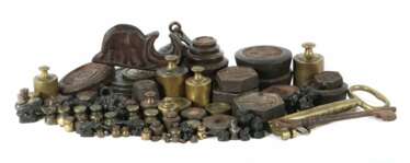 Umfangreiche Sammlung Gewichte europäisch/arabisch, Eisen/Bronze/Messing
