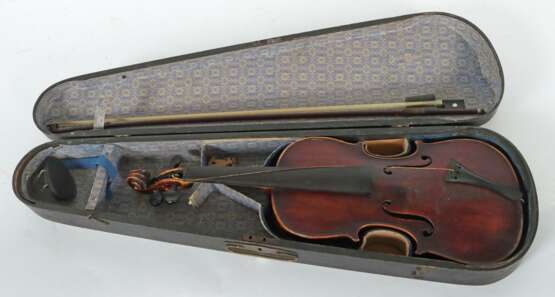 Geige auf innenliegendem Zettel bez.: Caspar da Salo in Brescia 1515, wohl sächsische Geige - Markneukirchener Manufakturarbeit nach Gasparo da Salo - Foto 5