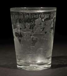 Glasbecher mit Schliff wohl Böhmen, um 1800