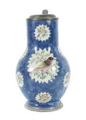 Fayencekrug mit Vogel- und Blumendekor wohl süddeutsch, um 1800
