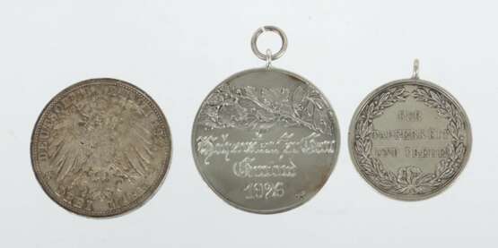 Münze & 2 Medaillen Drei Mark, 1911 - фото 2