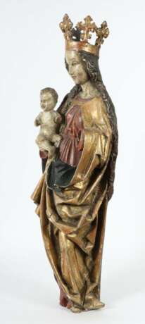 Bildschnitzer des 18./19. Jh. ''Maria mit Kind'', Holz geschnitzt - photo 4