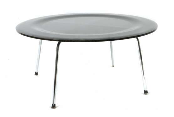 Eames, Ray und Charles Coffee-Table ''CTM'' - photo 1