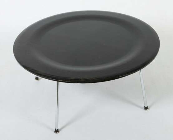 Eames, Ray und Charles Coffee-Table ''CTM'' - Foto 2