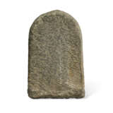 A BLACKSTONE STELE OF BUDDHA - Foto 4