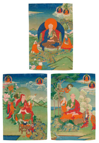 A GROUP OF THREE PAINTINGS OF ARHATS - Foto 1