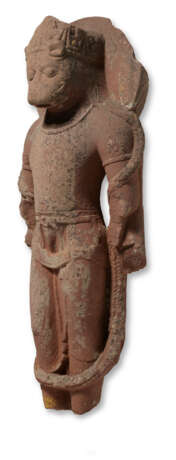 A SANDSTONE FIGURE OF NARASIMHA - Foto 2