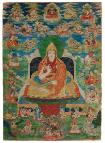 A PAINTING OF A DALAI OR PANCHEN LAMA WITH MAHASIDDHAS - фото 1