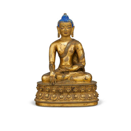 A GILT-BRONZE REPOUSS&#201; THRONE AND AUREOLE WITH A GILT-BRONZE FIGURE OF BUDDHA - фото 9