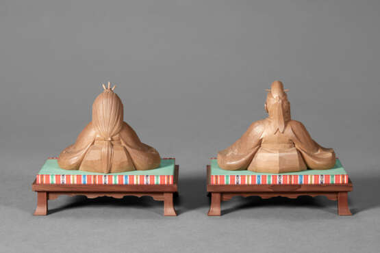 A PAIR OF CARVED WOOD SCULPTURES OF HINA NINGYO - photo 3