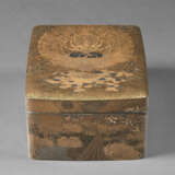 AN IMPORTANT LACQUER SUTRA BOX - фото 1