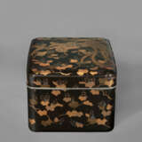 A LACQUER ACCESSORY BOX (TEBAKO) - фото 1