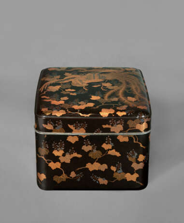 A LACQUER ACCESSORY BOX (TEBAKO) - photo 1