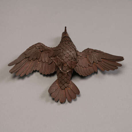 AN IRON ARTICULATED SCULPTURE OF A CORMORANT - photo 5