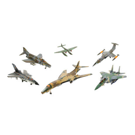 Konvolut von 6 Modellflugzeugen, - фото 1