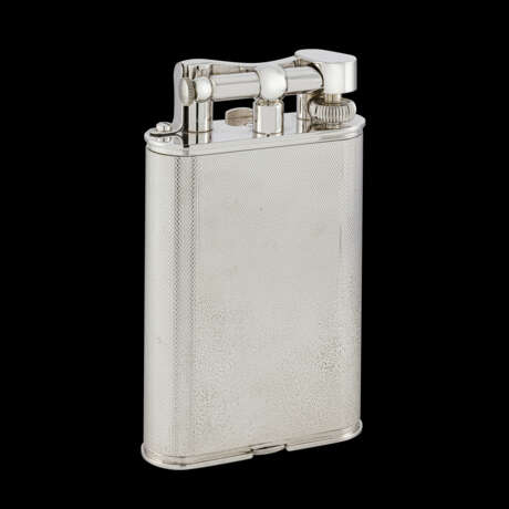 ALFRED DUNHILL, LIMITED EDITION OF 200 PIECES, GIANT TABLE LIGHTER WITH CLOCK - фото 3