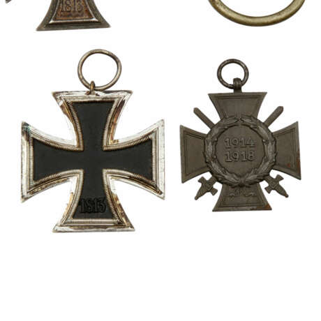Deutsches Reich - Historisches Konvolut mit Orden und Auszeichnungen - photo 3