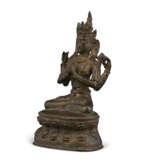 A BRONZE FIGURE OF SHADAKSHARI LOKESHVARA - фото 2