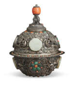 Mongolie. A JADE, CORAL AND HARDSTONE INLAID SILVER BUTTER LAMP AND COVER