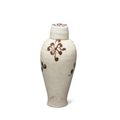 A MINIATURE PAINTED CIZHOU-TYPE SLENDER MEIPING AND A COVER