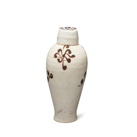 A MINIATURE PAINTED CIZHOU-TYPE SLENDER MEIPING AND A COVER - photo 1