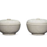 TWO LARGE DEHUA BOWLS AND COVERS - photo 1