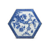 A SET OF FOUR BLUE AND WHITE HEXAGONAL TILES - фото 8