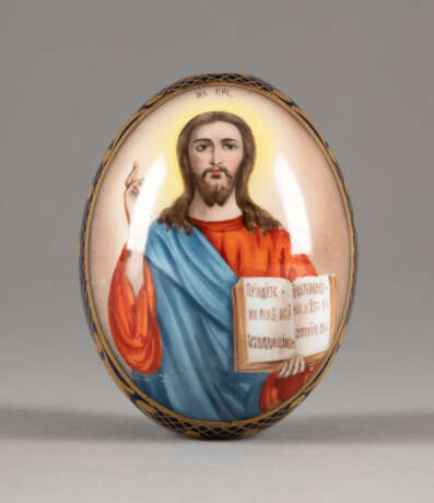A PORCELAIN EASTER EGG Russian, mid 19th century Painted - фото 1