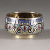 A SILVER-GILT AND CHAMPLEVÉ ENAMEL BOWL Russian, St. Pet - фото 1