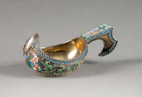 A SILVER-GILT AND CLOISONNÉ ENAMEL KOVSH Russian, Moscow - фото 1