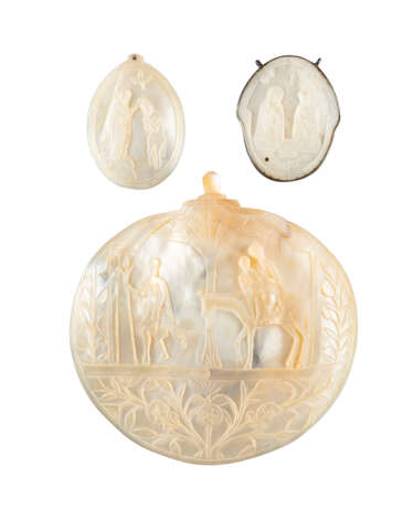A COLLECTION OF THREE CARVED MOTHER-OF-PEARL SHELL PLAQU - фото 1