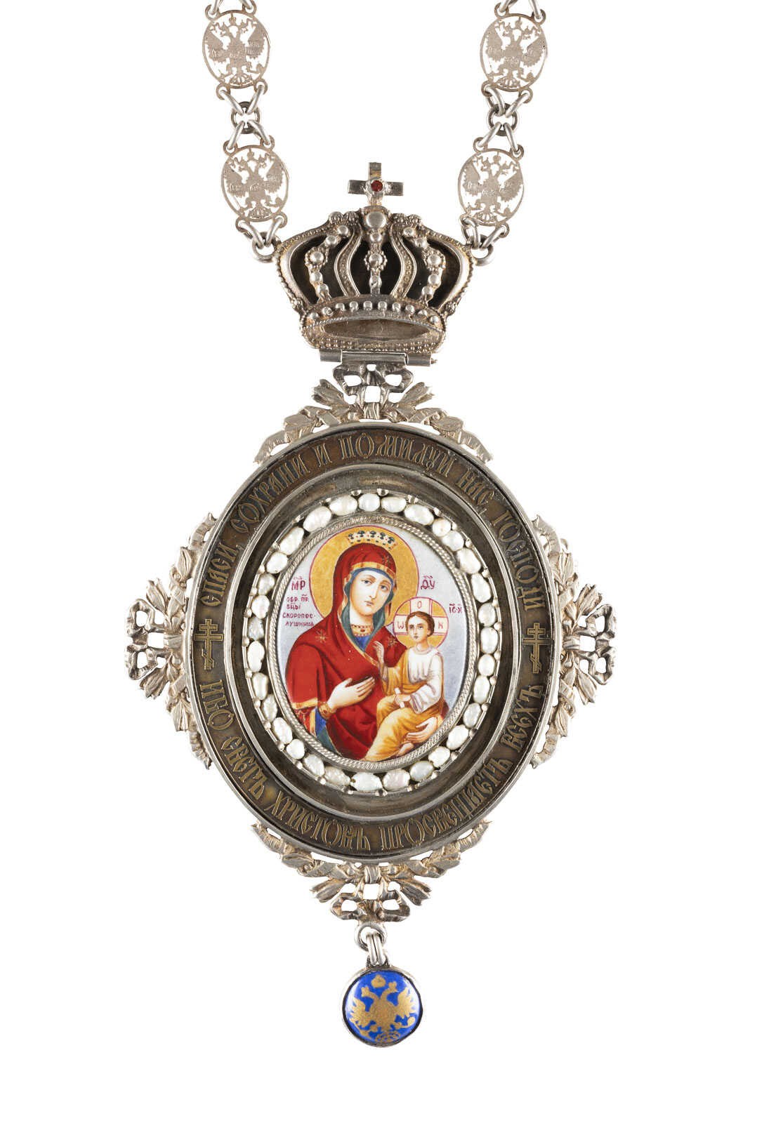 A SILVER AND ENAMEL PANAGIA SHOWING THE ICON OF THE QUIC