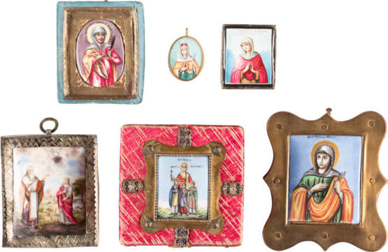 A COLLECTION OF SIX ENAMEL ICONS (FINIFTI) SHOWING FEMAL - Foto 1