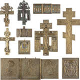 FIVE CRUCIFIXE, THREE TRIPTYCHS AND TWO BRASS SHOWING SE - Foto 1