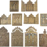 SEVEN BRASS ICONS AND THREE TRIPTYCHS SHOWING SELECTED S - Foto 1