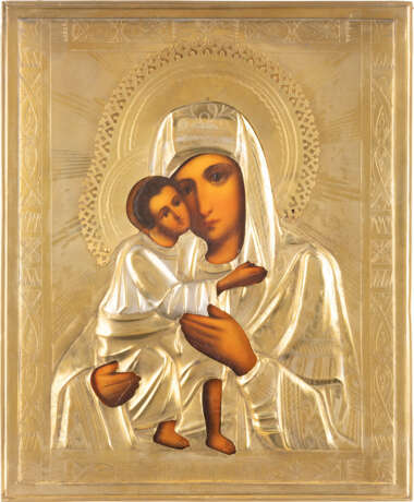 TWO ICONS SHOWING THE FEODOROVSKAYA MOTHER OF GOD WITH O - фото 1