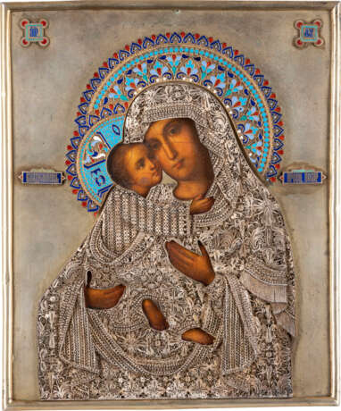 AN ICON SHOWING THE VLADIMIRSKAYA MOTHER OF GOD WITH A S - photo 1