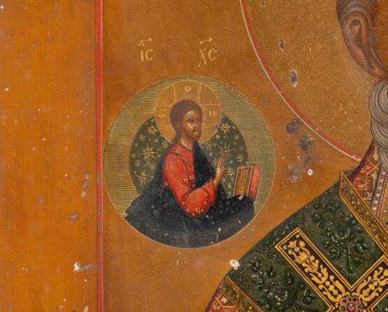 A VERY LARGE AND FINE ICON SHOWING ST. NICHOLAS OF MYRA WIT - photo 3