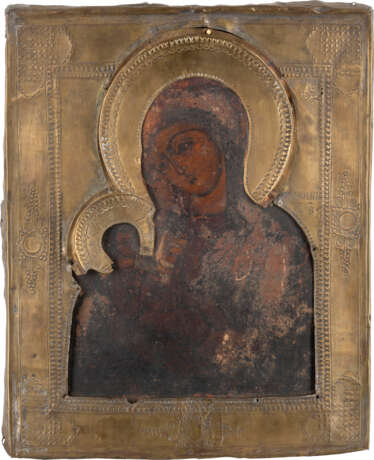 TWO ICONS WITH OKLAD: ST. PANTELEIMON AND THE MOTHER OF GOD - Foto 3