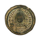 Byzanz - Bronze-Follis 540/541 v.Chr., Justinian, Konstantinopel, - фото 3