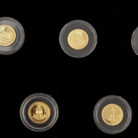Die kleinsten GOLDMÜNZEN der Welt - 14 Stück in 2 Edelholzschatullen, - photo 2
