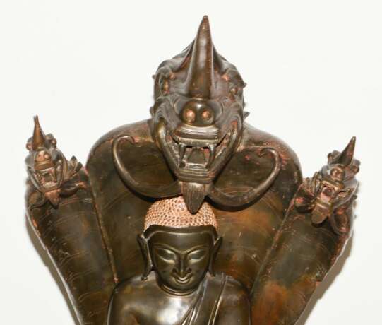 Sitzender Buddha Muchalinda - photo 10