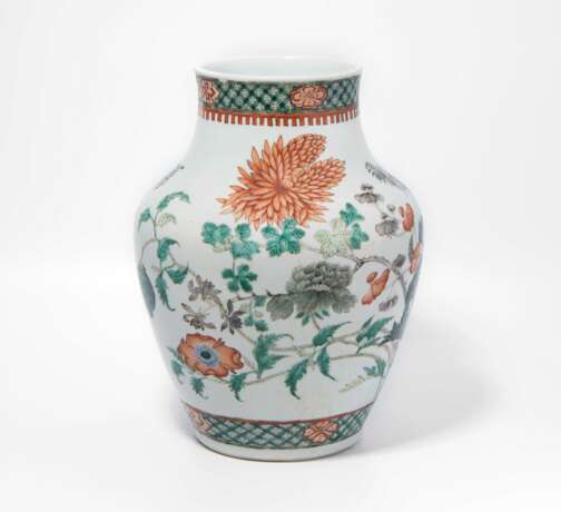 Vase - photo 1