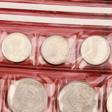 BRD Gedenkmünzen und ca. 28 g GOLD in Form von - Foto 3