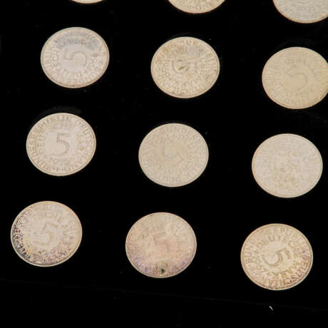 Münzen und Medaillen in 2 Kassetten, mit SILBER - dabei - photo 2