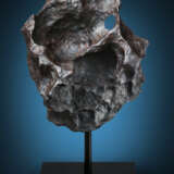 GIBEON METEORITE — EPITOME OF NATURAL SCULPTURE FROM OUTER SPACE - Foto 1