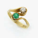 Vis-à-Vis Ring mit Brillant und Smaragd - photo 1