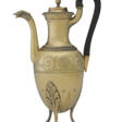 A FRENCH SILVER-GILT COFFEE POT - Auktionsarchiv